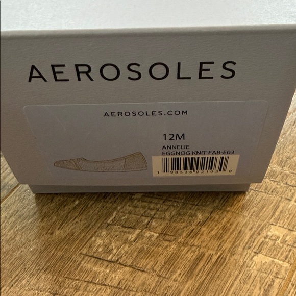 AEROSOLES Women's White Mesh Flats - Picture 4 of 4